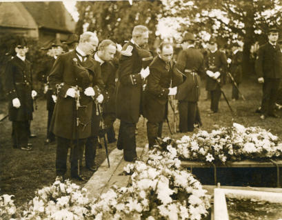 Last scenes at the graveside