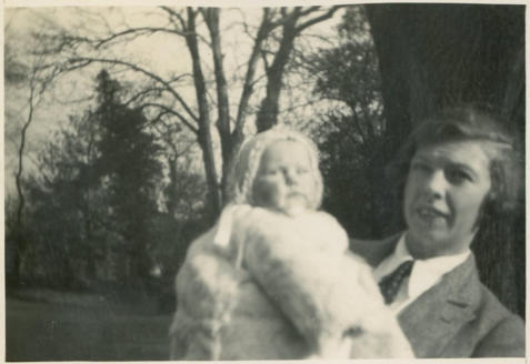 Ismay, with her aunt, Ruth.