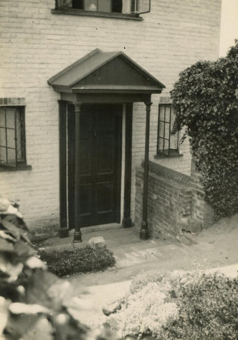 Mrs Wheelwright's cottage.  Ditchling.  Front door.
