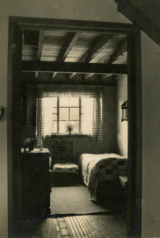 Little Ash, Ditchling Sussex - bedroom