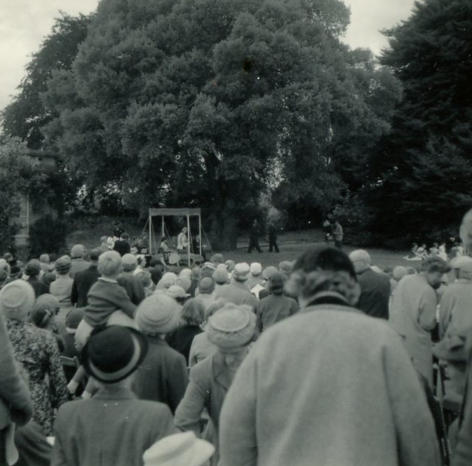 Entertainment at Watermoor House Gardens