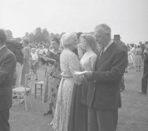 Oakley Hall Sports Day - Evelyn and Honor Pollard, G & R  14.6.58