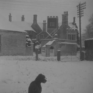 Hillesley Ho. under snow.  28.12.62