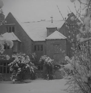 Hillesley Ho. S. side in snow.  28.12.62