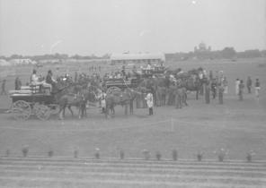 Army Horse Show  Delhi 1952 Coaching team line up  31.12.52