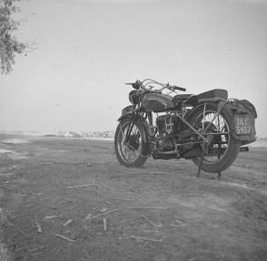 Motor bicycle, Meanut Rd  17.1.54