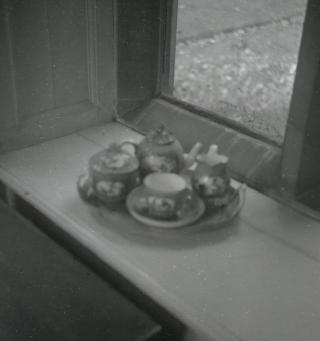 November 1964 - Searis tea service