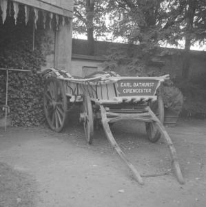 Gloucestershire waggon.  Cotswold Trad Exhib.  16.10.51