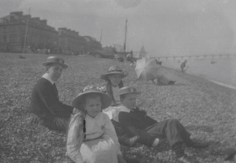 Evelyn, Ruth, Mary and Freddie