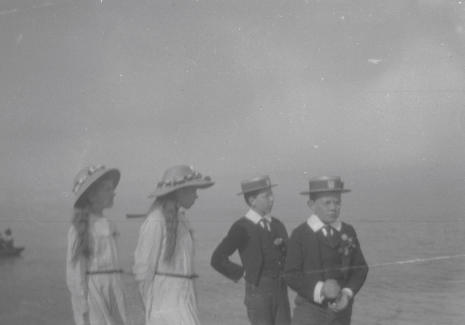 Ruth, Mary, Evelyn and Freddie