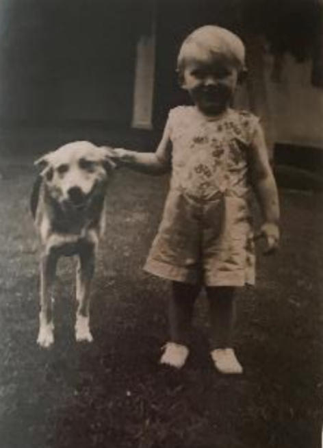 22nd May 1941  New Delhi  Richard Waddington + Dricie.  Aged 2 yrs 5 months (GM)