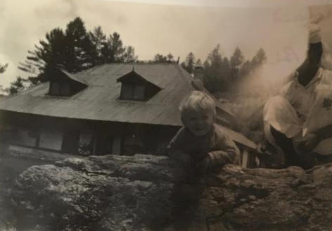 July 1940.  Aged 19 months.  The bungalow at Baghi, Hindustan - Tibet road, 50 miles from Simla - about 9000 ft.  (GM)