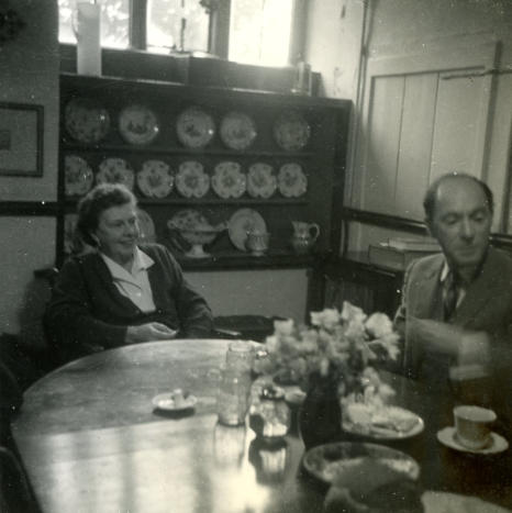 Breakfast Room Hillesley House.  Ruth Waddington on left and David ??  (Local GP in the 1960s)  Caption GM