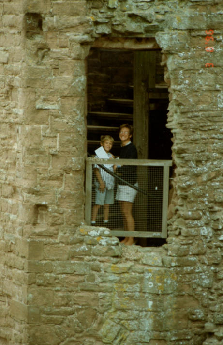 3rd Augst 1996 - Goodrich Castle.  William and Diddi Bickford.